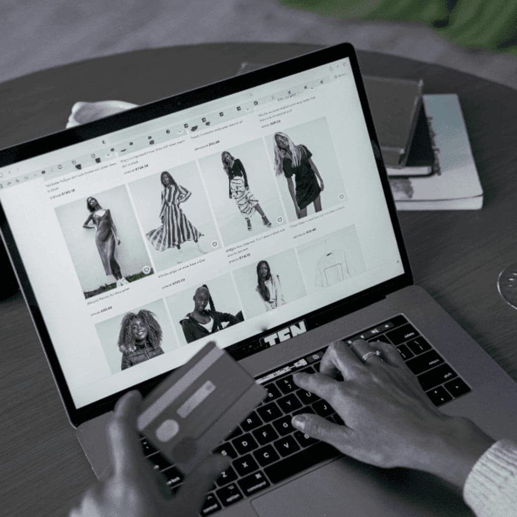 Operativa de ecommerce con pedidos online y preparación de envíos